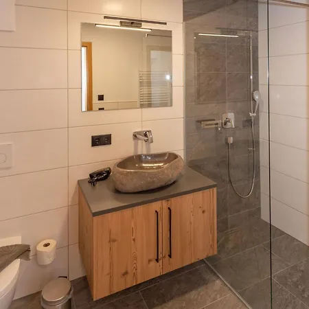 Kollinghof 8 *